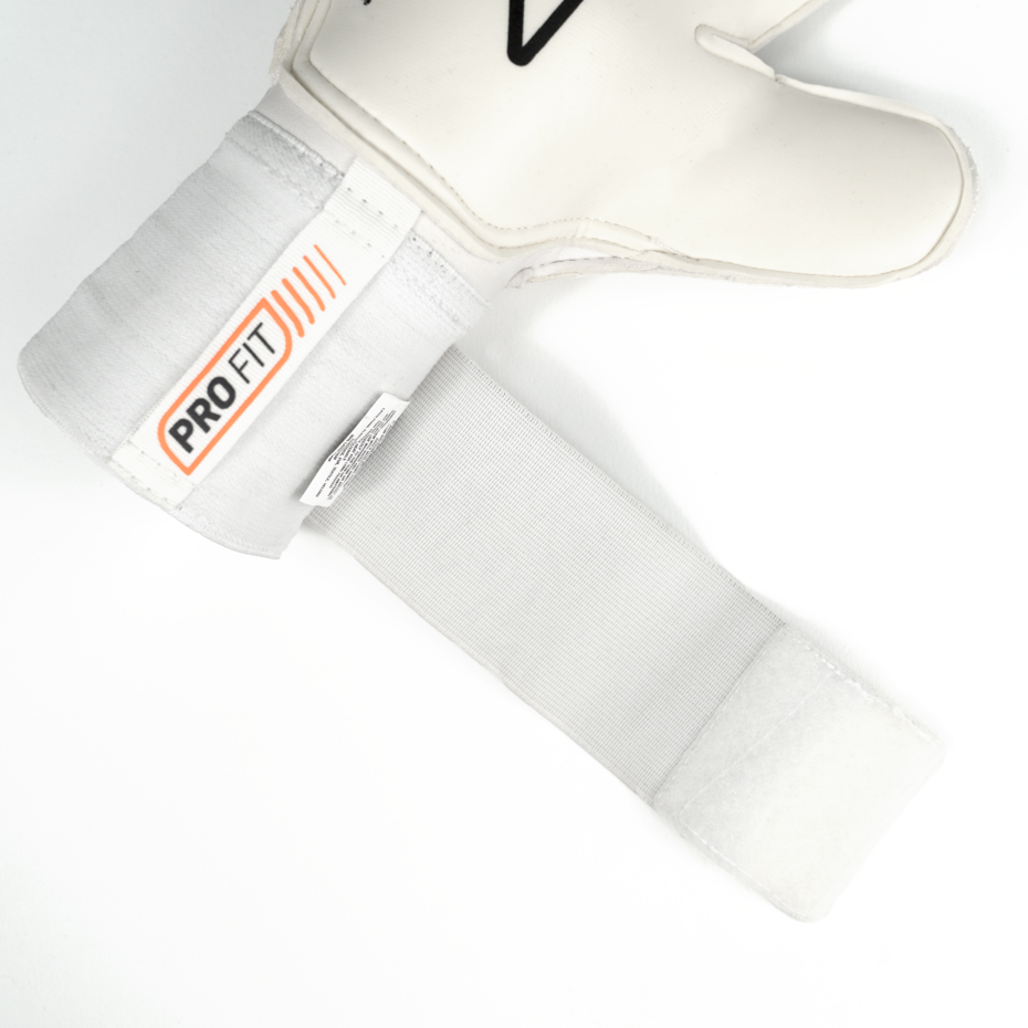 LUVAS RINAT ASIMETRIK TURF JNR (white)