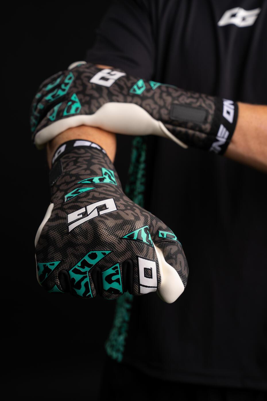 LUVAS ONE GLOVE OG1 MENTALITY MONSTER HYL SL