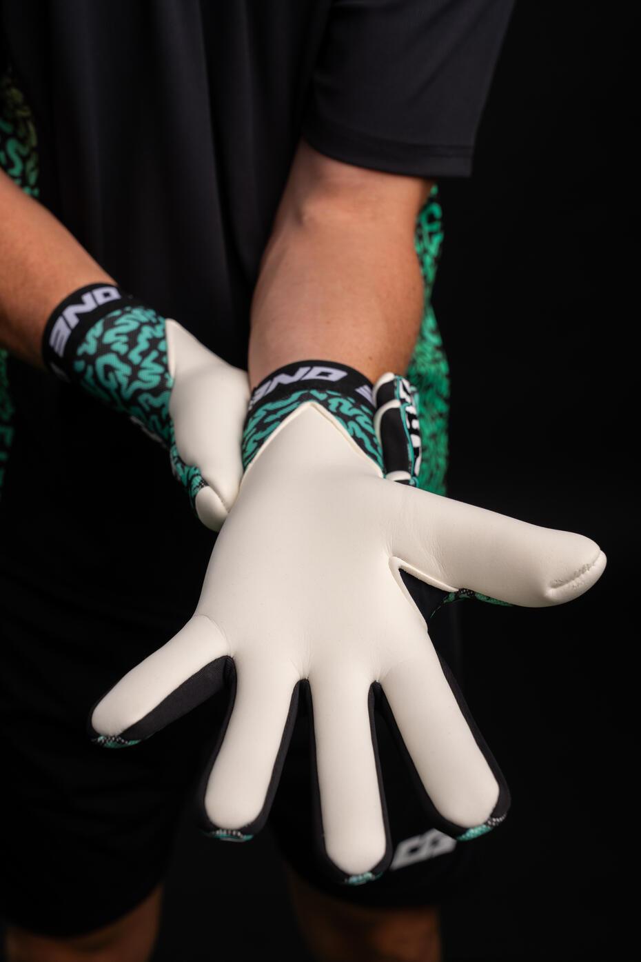 LUVAS ONE GLOVE OG1 MENTALITY MONSTER NGT JNR